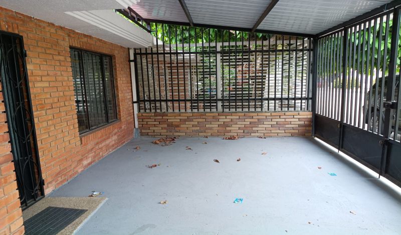 VENDO CASA EN YOPAL